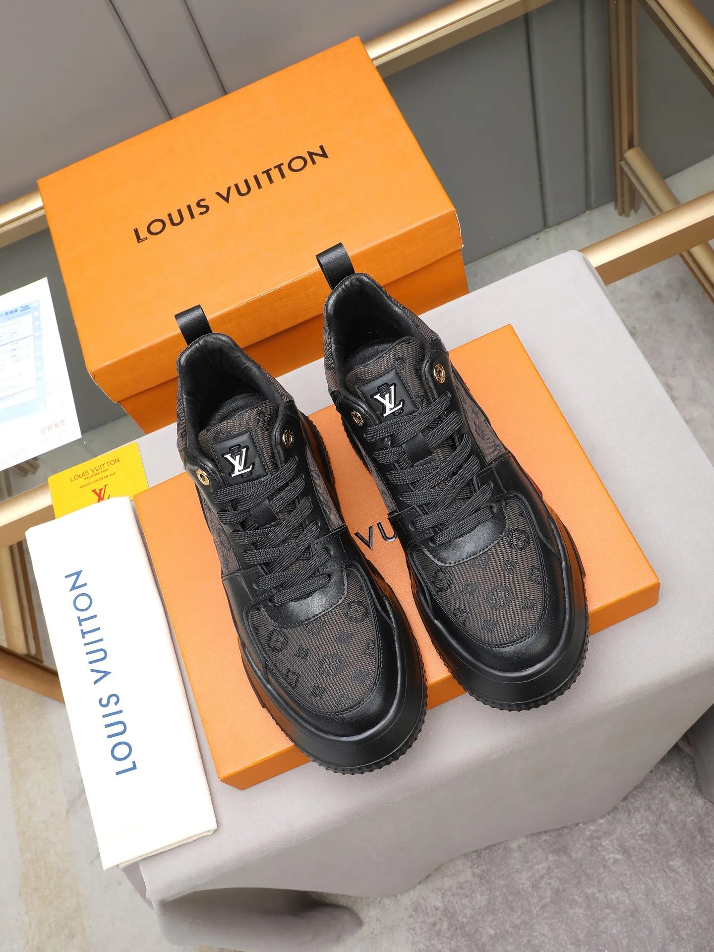 PP460 High Top Men's [LV] Autumn and winter high top classic hot style💝 👣👣Perfect last shape, beautiful design style 💋 💋This winter is no longer cold😢😢Cow leather➕LV special material➕Breathable sheep lining➕Non-slip and wear-resistant foam air cushion outsole🎩A must-have for fashionable men❗Number: 38-44 (45 custom-made) The real thing looks better🎬The real thing looks better👅, 5 colors to choose from